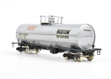 Load image into Gallery viewer, HO Brass PSC - Precision Scale Co. 11,141 Gallon Tank Car Painted Silver Dupont GATX 60644