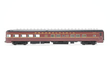 Load image into Gallery viewer, HO Walthers PRR - Pennsylvania Railroad 1960’s Broadway Limited P-S “View Series” Observation Car w/ Large Tail Sign