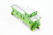 Load image into Gallery viewer, HO Brass DVP - Division Point IT - Illinois Terminal Round Roof Caboose FP No. 963