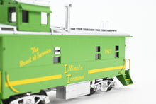 Load image into Gallery viewer, HO Brass DVP - Division Point IT - Illinois Terminal Round Roof Caboose FP No. 963
