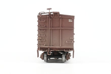 Load image into Gallery viewer, HO Brass NPP - Nickel Plate Products GN - Great Northern 40' Boxcar KC Brake Version Custom Painted and Weathered No. 3592