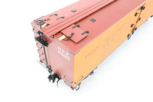 Load image into Gallery viewer, Gauge 1 - 1:32nd Scale Brass Eastern Railways PFE - Pacific Fruit Express R-30-12 Reefer Factory Painted Road Number 15929 No. 34 of 60