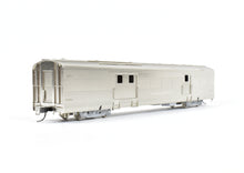 Load image into Gallery viewer, HO Brass Oriental Limited WP/D&RGW/CB&Q California Zephyr Baggage "Silver Bear"
