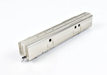 Load image into Gallery viewer, HO Brass Oriental Limited WP/D&RGW/CB&Q California Zephyr Baggage "Silver Bear"