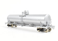 Load image into Gallery viewer, HO Brass PSC - Precision Scale Co. 16,000 Gallon Tank Car Painted Silver