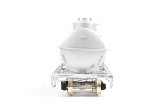 Load image into Gallery viewer, HO Brass PSC - Precision Scale Co. 16,000 Gallon Tank Car Painted Silver