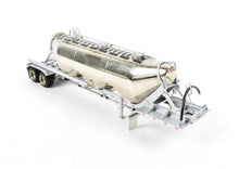 Load image into Gallery viewer, HO Brass CON CMC - Classic Mint Collectibles Heil Dry Bulk Dry Haul Trailer Factory Plated RARE!
