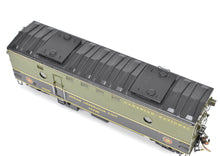 Load image into Gallery viewer, HO Brass CON OMI - Overland Models, Inc. CNR - Canadian National Railway Steam Heater Car Custom Painted No. 15489
