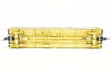 Load image into Gallery viewer, HO Brass OMI - Overland Models, Inc. ATSF - Santa Fe SFRD RR-42 Class 50' Ice Bunker Steel Refrigerator Car