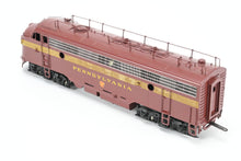 Load image into Gallery viewer, HO Brass Oriental Limited PRR - Pennsylvania Railroad EMD FP7A PH II PRR Version w/Trainphone Antenna FP REBOXX