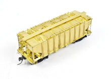 Load image into Gallery viewer, HO Brass Railworks PRR - Pennsylvania Railroad GLe Covered Hopper with Plastic Trucks