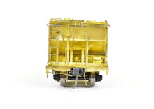 Load image into Gallery viewer, HO Brass Railworks PRR - Pennsylvania Railroad GLe Covered Hopper
