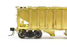 Load image into Gallery viewer, HO Brass Railworks PRR - Pennsylvania Railroad GLe Covered Hopper