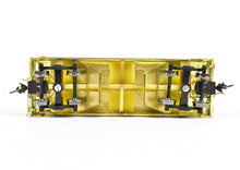Load image into Gallery viewer, HO Brass Railworks PRR - Pennsylvania Railroad GLe Covered Hopper with Plastic Trucks