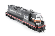Load image into Gallery viewer, HO Walthers Proto SP - Southern Pacific EMD GP9 Phase II FP No. 5607 w/ ESU LokSound V5 DCC and Sound