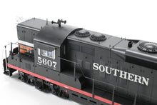 Load image into Gallery viewer, HO Walthers Proto SP - Southern Pacific EMD GP9 Phase II FP No. 5607 w/ ESU LokSound V5 DCC and Sound