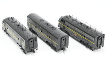 Load image into Gallery viewer, HO Brass Oriental Limited PRR - Pennsylvania Railroad EMD F7A/F7B/F7A Set PH I PRR Version w/ Trainphone Antenna, Factory Painted