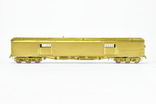 Load image into Gallery viewer, HO Brass Oriental Limited GN - Great Northern HW Baggage #400-416