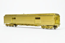 Load image into Gallery viewer, HO Brass Oriental Limited GN - Great Northern HW Baggage #400-416