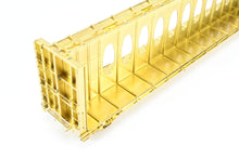 Load image into Gallery viewer, O Brass OMI - Overland Models, Inc. Various Roads Thrall Center Beam Lumber Car 64’