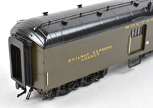 Load image into Gallery viewer, HO Brass TCY - The Coach Yard SP - Southern Pacific Harriman Baggage Express PS Class 60-B-1/8 FP Dark Olive No. 6170