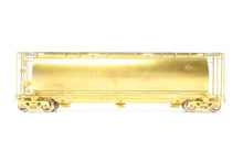 Load image into Gallery viewer, O Brass OMI - Overland Models, Inc. UP - Union Pacific CH-90-5 Cylindrical Covered Hopper