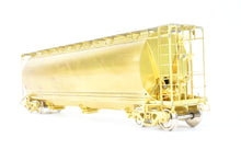 Load image into Gallery viewer, O Brass OMI - Overland Models, Inc. UP - Union Pacific CH-90-5 Cylindrical Covered Hopper