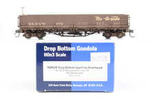Load image into Gallery viewer, HOn3 Blackstone Models D&RGW - Denver & Rio Grande Western Drop Bottom Gondola Flying Grande Herald No. 872 Weathered