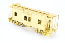 Load image into Gallery viewer, HO Brass Oriental Limited L&N - Louisville & Nashville Steel Caboose w/ Roof walk