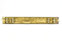 Load image into Gallery viewer, HO Brass Cascade Models GN - Great Northern 44-Seat Chair Car #1000-1007 (Ex. Union Pacific ACF 5450-5487 Series)