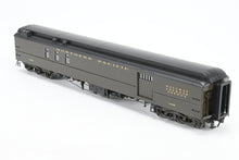 Load image into Gallery viewer, HO Brass W&R Enterprises NP - Northern Pacific Dormitory Baggage Car Factory Painted Pullman Green No. 1486