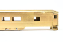 Load image into Gallery viewer, HO Brass NPP - Nickel Plate Products UP - Union Pacific Chair Car w/o Trucks