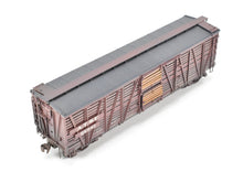Load image into Gallery viewer, HO Brass Pecos River Brass ATSF - Santa Fe SK-S Stock Car C/P and Weathered