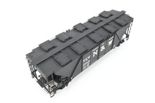 Load image into Gallery viewer, O Brass PSC - Precision Scale Co. N&W - Norfolk & Western HC-1 Covered Hopper Factory Painted No. 70446
