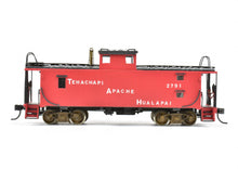 Load image into Gallery viewer, HO Brass OMI - Overland Models, Inc. NW - Norfolk & Western International Steel Caboose C/P in Private Road