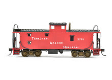Load image into Gallery viewer, HO Brass OMI - Overland Models, Inc. NW - Norfolk & Western International Steel Caboose C/P in Private Road