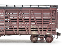 Load image into Gallery viewer, HO Brass Pecos River Brass ATSF - Santa Fe SK-U Stock Car C/P and Weathered REBOXX
