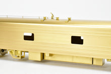 Load image into Gallery viewer, HO Brass The Palace Car Company MILW - Milwaukee Road Tap Lounge #160/61 Modified Version