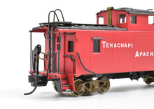Load image into Gallery viewer, HO Brass OMI - Overland Models, Inc. NW - Norfolk & Western International Steel Caboose C/P in Private Road