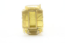 Load image into Gallery viewer, HO Brass Aurora Shops Ltd. CB&Q - Burlington HW 60' RPO/Railway Post Office Car