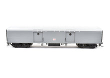 Load image into Gallery viewer, HO Brass Railworks LIRR - Long Island Railroad B-60b Baggage w/o Vents FP Grey