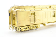 Load image into Gallery viewer, HO Brass Aurora Shops Ltd. CB&Q - Burlington HW 60' RPO/Railway Post Office Car