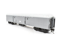 Load image into Gallery viewer, HO Brass Railworks LIRR - Long Island Railroad B-60b Baggage w/o Vents FP Grey
