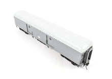 Load image into Gallery viewer, HO Brass Railworks LIRR - Long Island Railroad B-60b Baggage w/o Vents FP Grey
