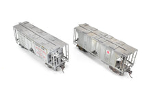 Load image into Gallery viewer, HO Brass Pecos River Brass Various Roads Lot of 2 ACF 34' Covered Hoppers Custom Painted and Weathered in REBOXX