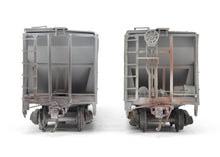 Load image into Gallery viewer, HO Brass Pecos River Brass Various Roads Lot of 2 ACF 34' Covered Hoppers Custom Painted and Weathered in REBOXX