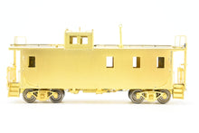 Load image into Gallery viewer, HO Brass OMI - Overland Models, Inc. GN - Great Northern Steel Caboose X256-268 1945 Era