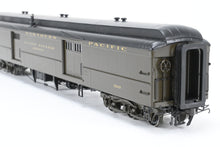 Load image into Gallery viewer, HO Brass W&R Enterprises NP - Northern Pacific Truss Rod Baggage Car Nos. 1517 - 1576 Factory Painted Pullman Green No. 1543