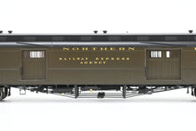 Load image into Gallery viewer, HO Brass W&R Enterprises NP - Northern Pacific Truss Rod Baggage Car Nos. 1517 - 1576 Factory Painted Pullman Green No. 1543