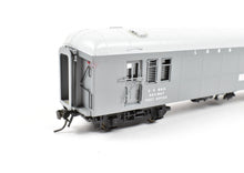 Load image into Gallery viewer, HO Brass Railworks LIRR - Long Island Railroad BM60 Baggage/RPO FP Gray